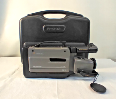 Panasonic AG-188 x14 Zoom Lens VHS Reporter Movie Camcorder w