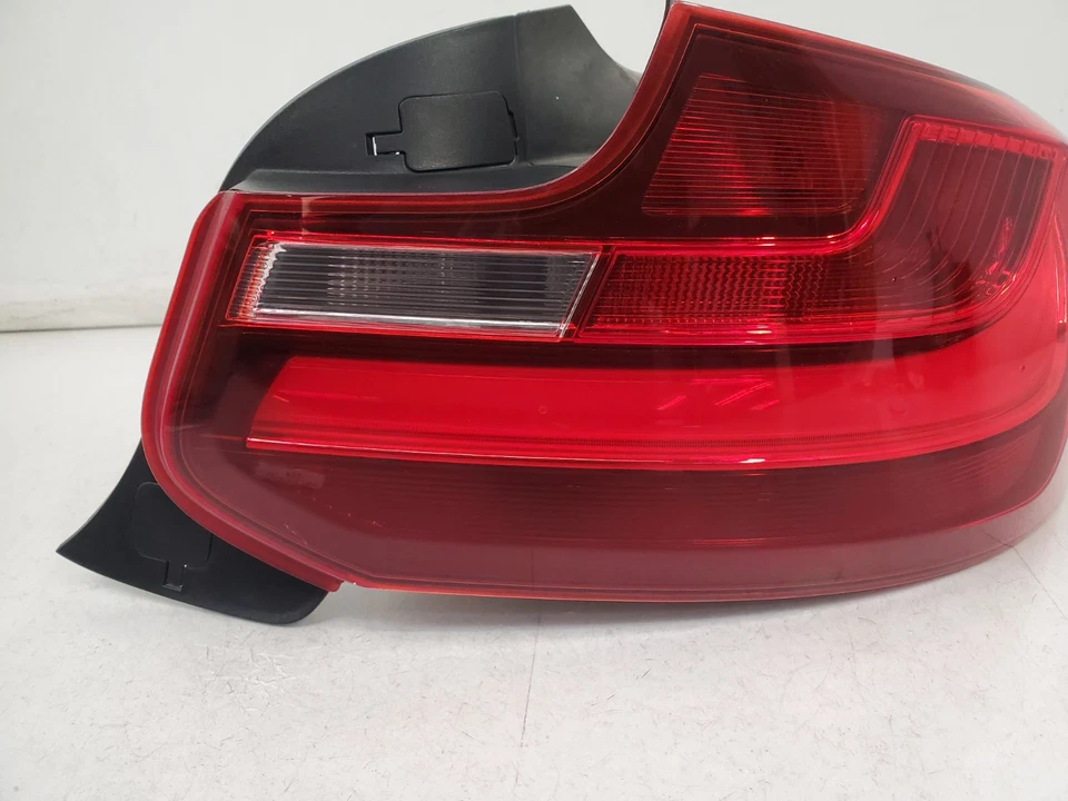 ✅ 14-17 OEM BMW F22 F23 228 M235 M240 lanterna traseira externa lateral direita do passageiro - Imagem 4 de 4