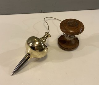 ANTIQUE LARGE 17 oz BRASS TURNIP SHAPED PLUMB BOB WITH BEECH WINDER