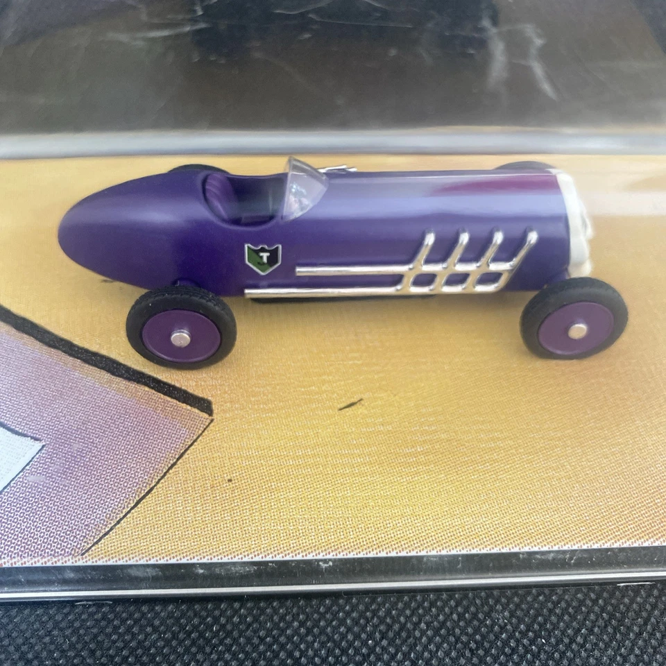 Eaglemoss 1/43 Scale Diecast BAT044 - Batman #52 Joker Roadster - Image 4 of 4