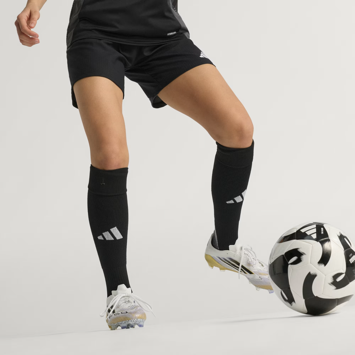 adidas F50 ELITE FG JH7617 Cloud White/Black/Gold Metallic Unisex