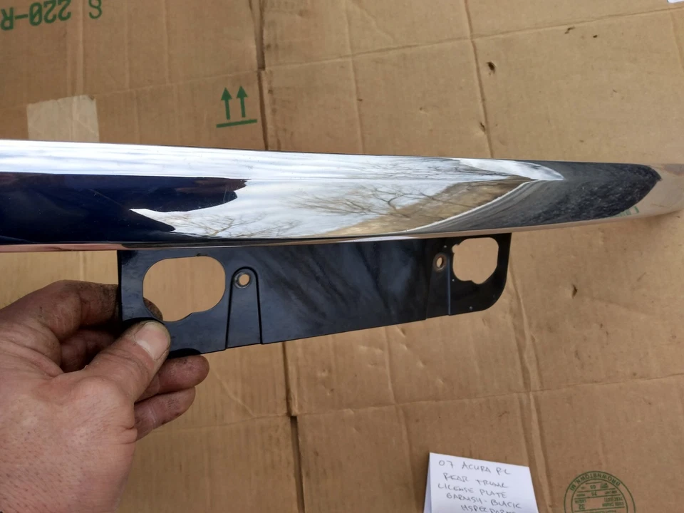 05 06 07 08 Acura RL maletero placa adorno adorno negro bueno tuercas cromadas OEM Foto 4 de 4