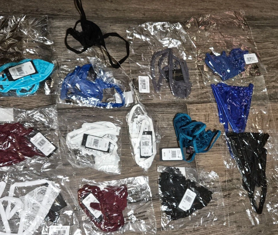 Nuevo con etiquetas Frederick's Of Hollywood enorme tanga y otras bragas lote de 18 talla M Foto 3 de 4