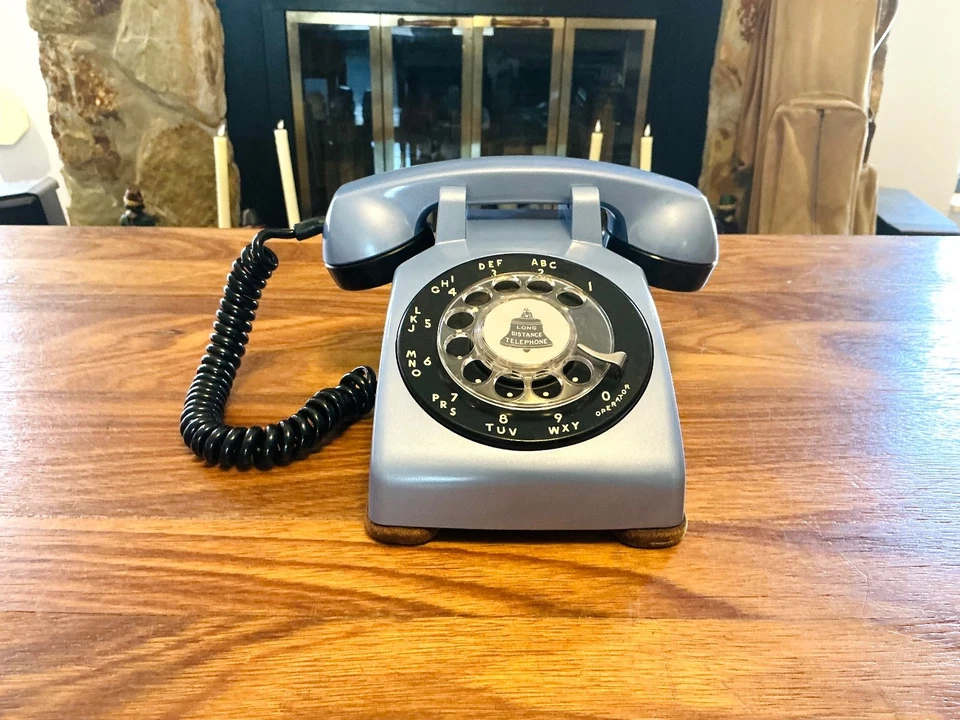Vintage Stromberg Carlson WORKING Rotary Dial Phone, Blue and Black Telephone - Image 2 of 4