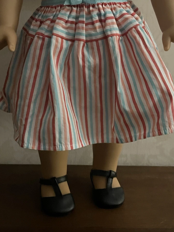 Muñeca American Girl Maryellen Larkin muñeca 18 pulgadas con traje de encuentro Foto 3 de 4