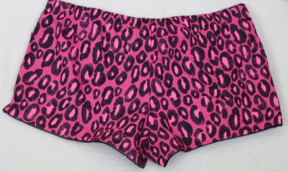 Pantalones Cortos para Dormir Xhilaration Mujer Estampado Animal Rosa Negro Talla Mediana Foto 2 de 4