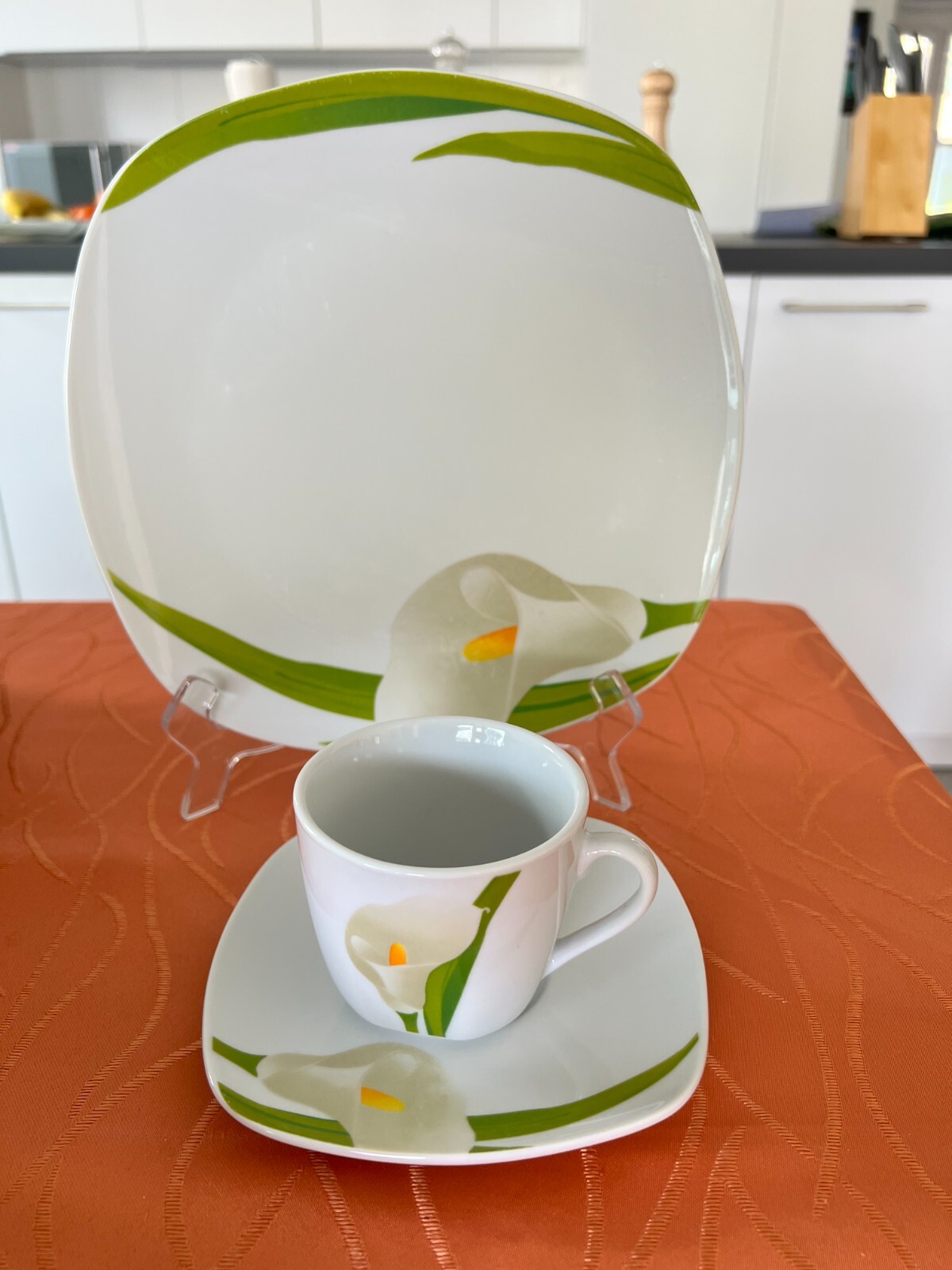 Kaffee- und Tafelservice für 12 Personen in TOP-Zustand günstig abzugeben!