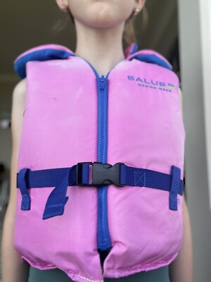 Salus NIMBUS Child Vest float Jacket Youth 60-90 Lbs used,  some sun damage.