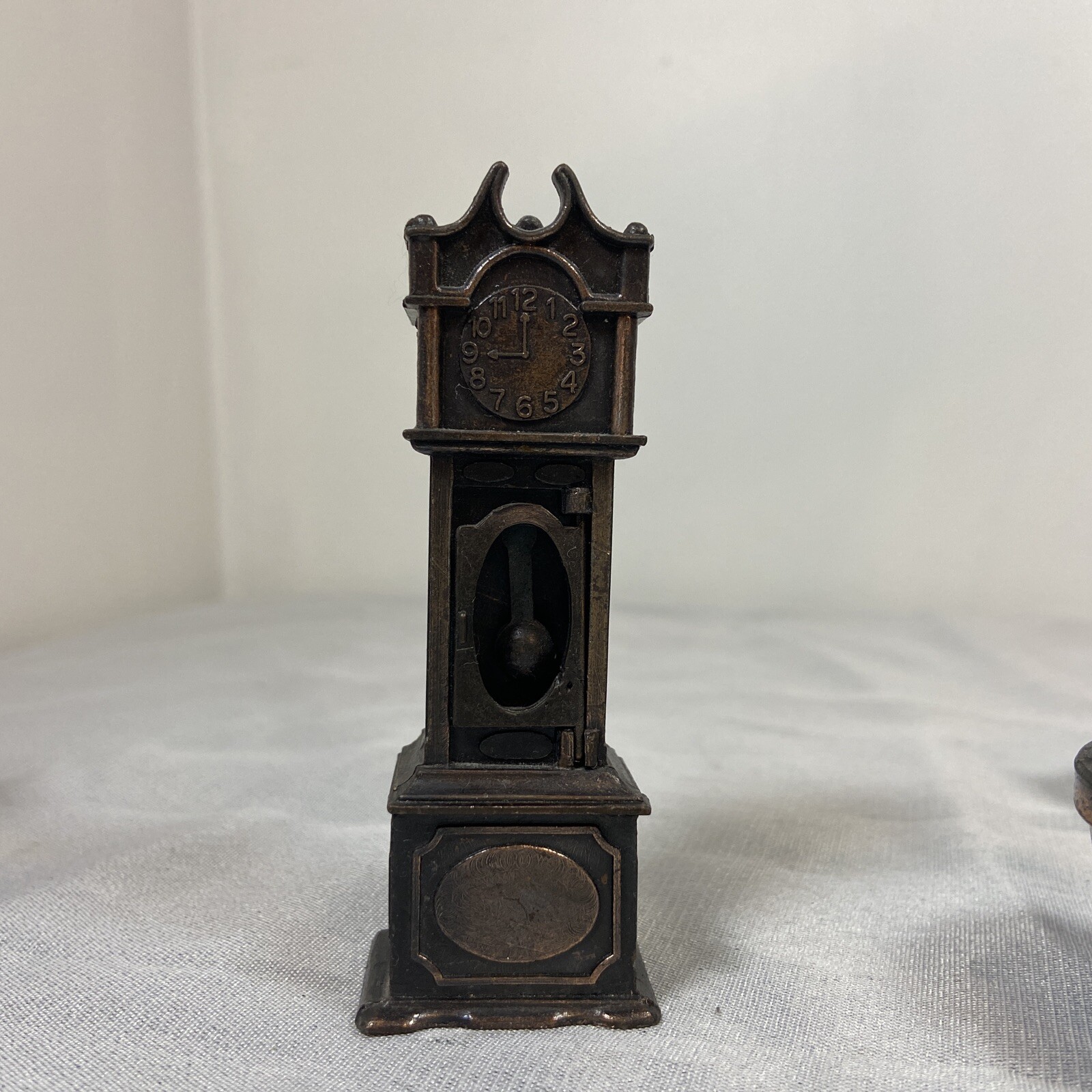 Vintage Durham Industries Metal Miniatures & Doll House Furniture