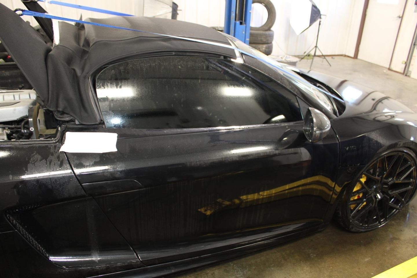 2011 AUDI R8 Right Front Door Shell Local Pick Up Only