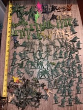 Vintage Army Men Figures Millitary Soldiers Mixed Lot 100  Various Causality