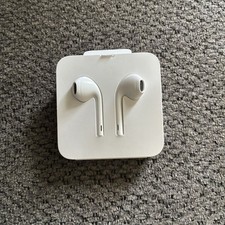 APPLE iPhone Wired Earbuds Earphones Lightening Cable OEM Original NEW