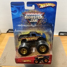 Hot Wheels Monster Jam 2006 #9 HW Monster Truck 1:64 Gold Rims NOS