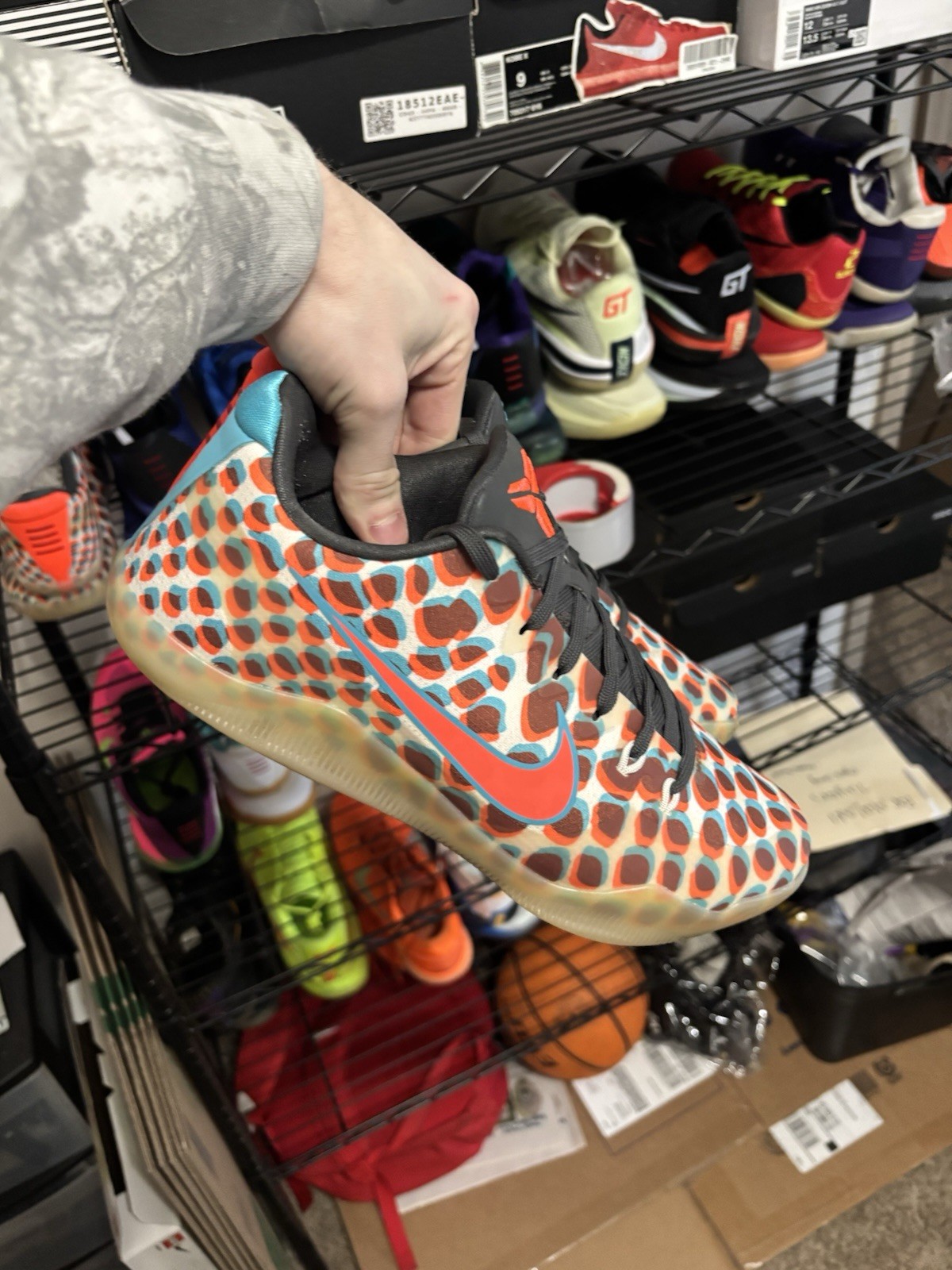 Size 11 - Nike Kobe 11 3d thumbnail 3