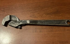 Vintage 10" Heller Brothers Co.  Masterench # 10 Horse Logo, Made in USA