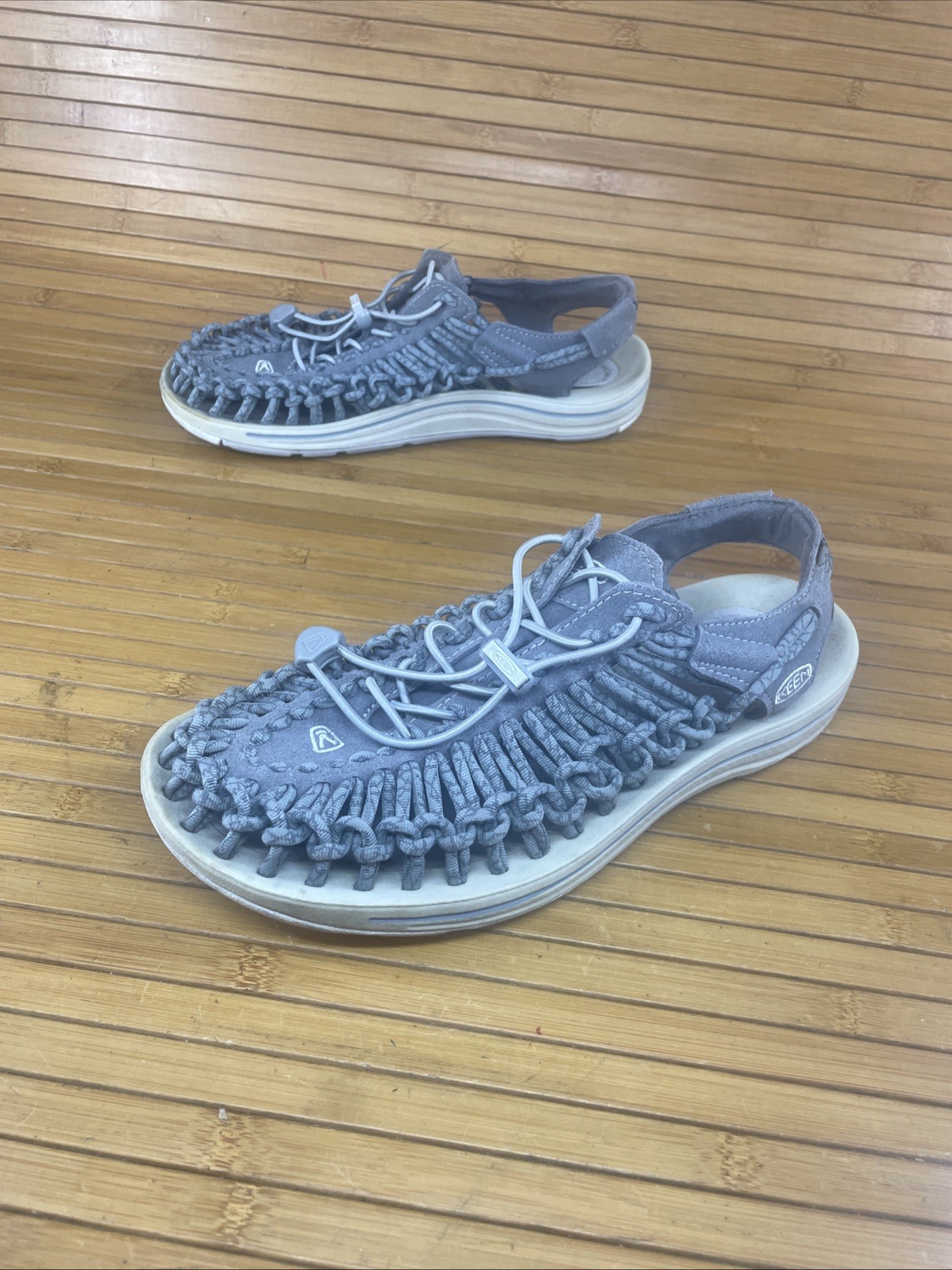 Sandali Keen Uneek grigi scarpe impermeabili casual outdoor donna misura 9 larghi usati in ottime condizioni