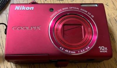 Nikon Coolpix レッド 10倍ズーム S6200 Nikon COOLPIX S6200 Red | Point & Shoot Cameras | Nikon USA