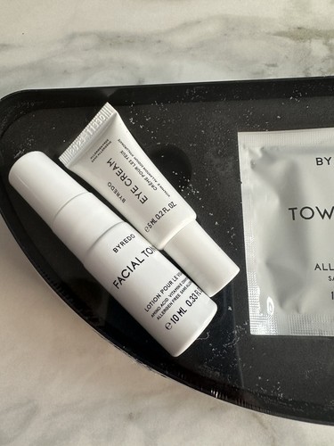 Brand New Emirates First Class Byredo Toiletries Tray Set Unopened - Picture 3 of 5