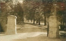 Tarjeta postal Geneseo New York Wadsworth casa entrada coloreada a mano C-1910 21-11368