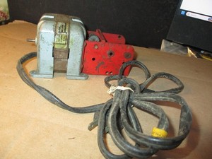 vintage A.C. Gilbert erector Blue  motor. Works, Made in USA Y82 PA