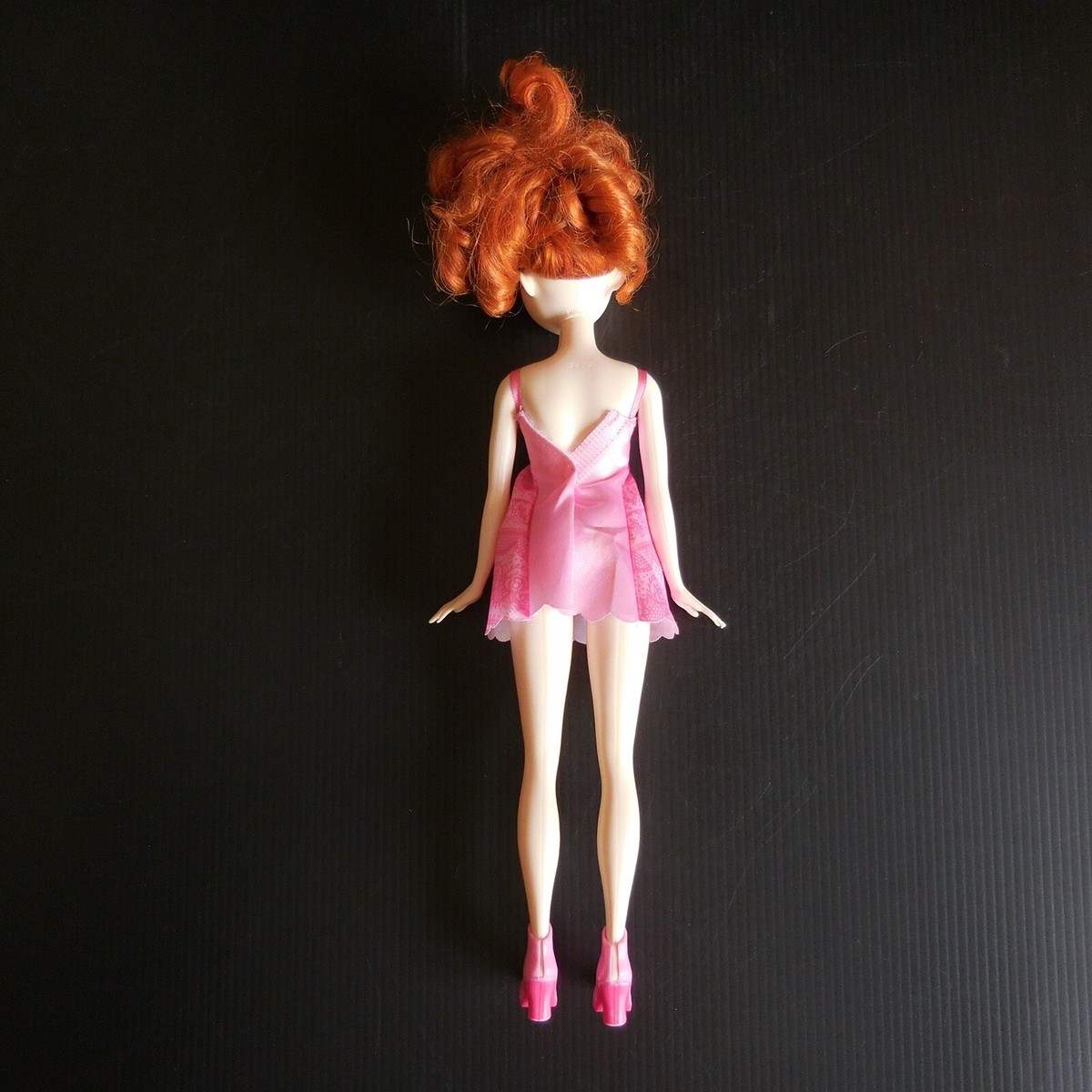 Les poupées Barbies de Veraker: Barbie Mode Déco