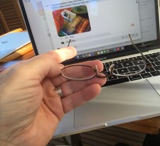GENUINE MAGNIVISION Slim-Line Reading Glasses RARE DISCONTINUED -2.O POWER