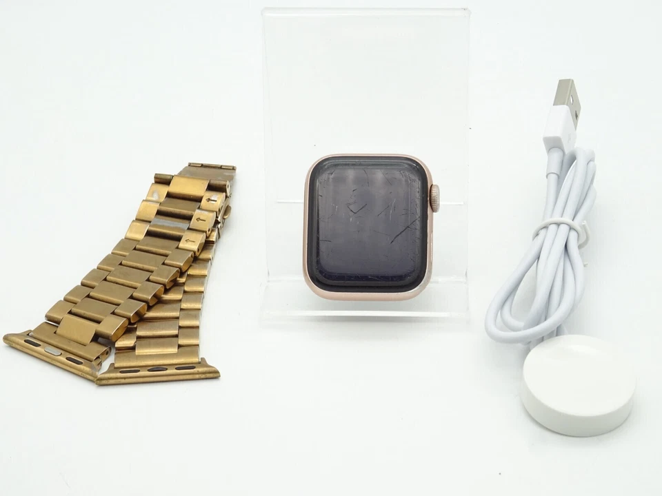 Original Apple Watch Series 4 (A2007) - GPS, 40mm - Smartwatch -Vom Händler- - Bild 1 von 4