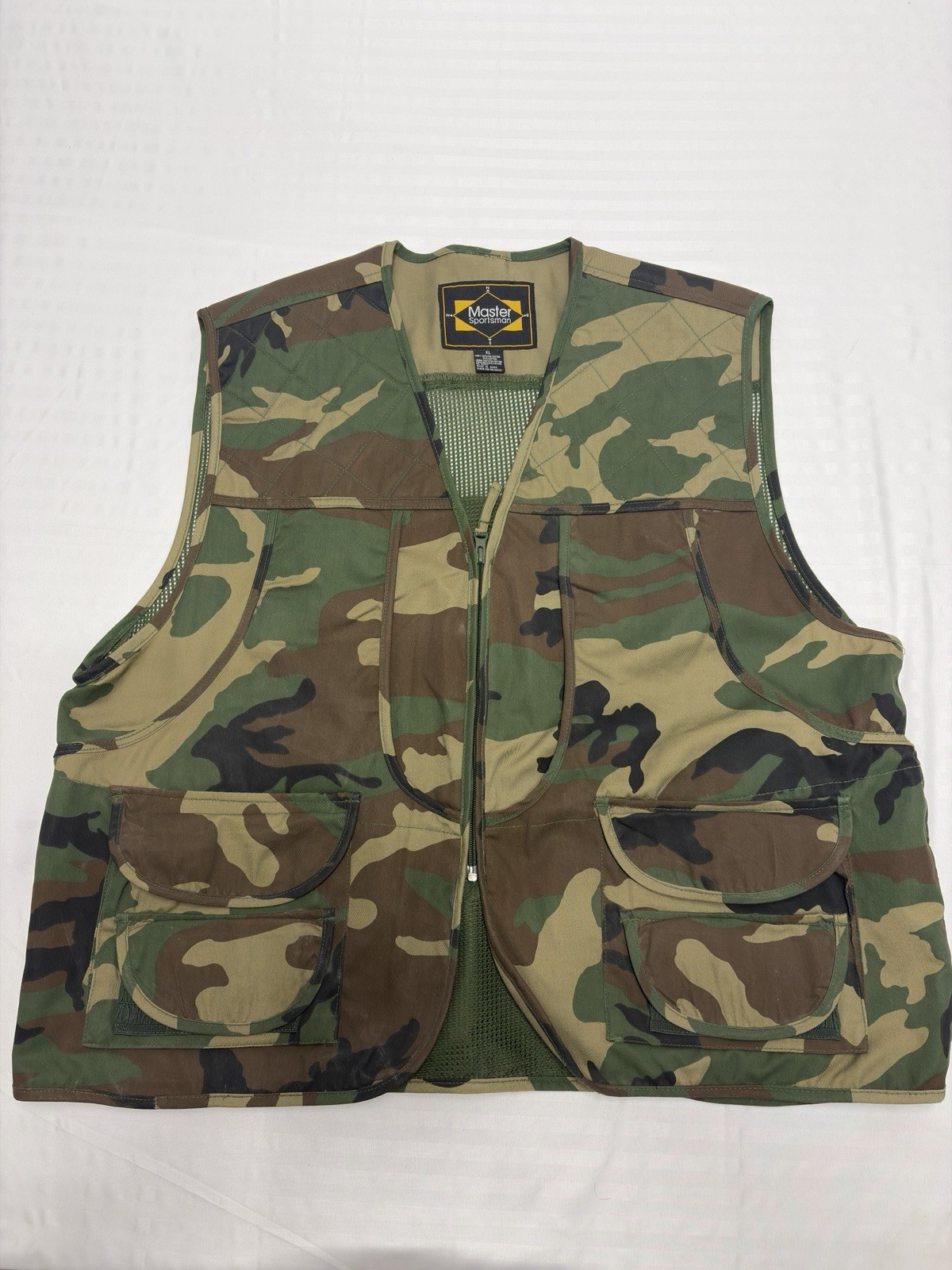 Master Sportsman Camo Vest Size Mens XL Hunting Fishing Outdoors Nice Green