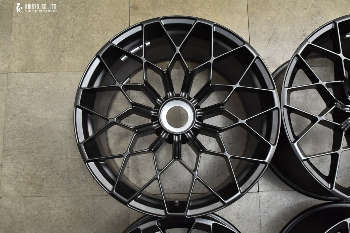 Lamborghini Huracan Rear Wheel P/N 4T3601017