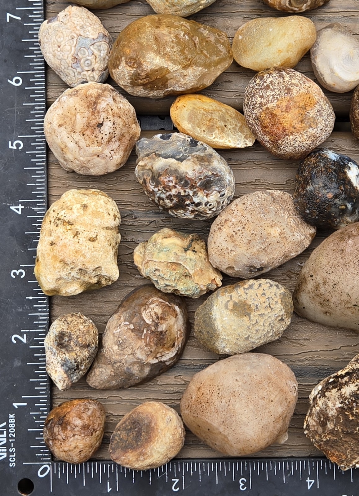 Oco Agate Geodes Whole - Mine Run Rough - 1 Pound Lb - Mostly Solid Agate