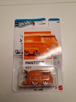 Hot Wheels PANTONE 979A VW Kool Kombi  Bus Orange    1:64