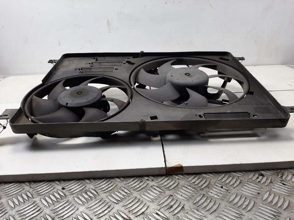 Вентилятор и капот электрического радиатора LAND ROVER Freelander Td4 2007 - Изображение 4 из 4