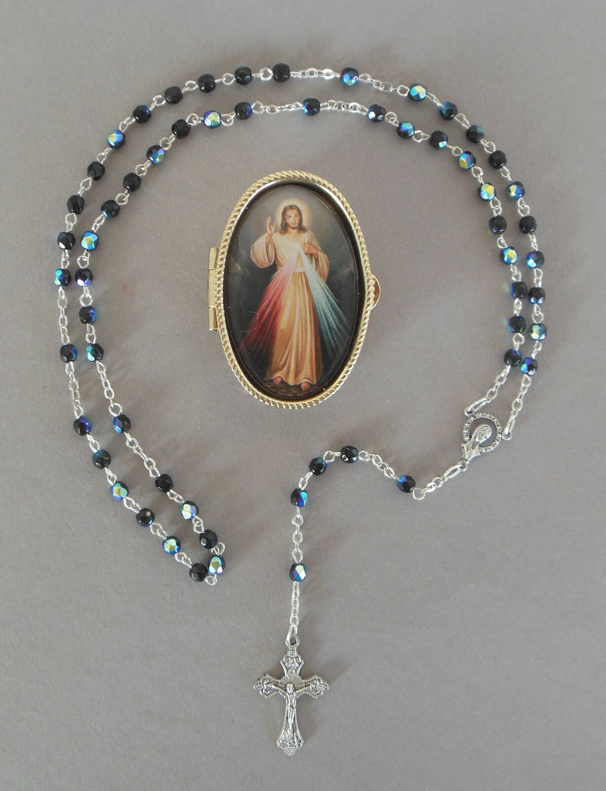 Rosenkranz schwarz schimmernde Perlen + Schatulle Barmherziger Jesus AR 132 -5
