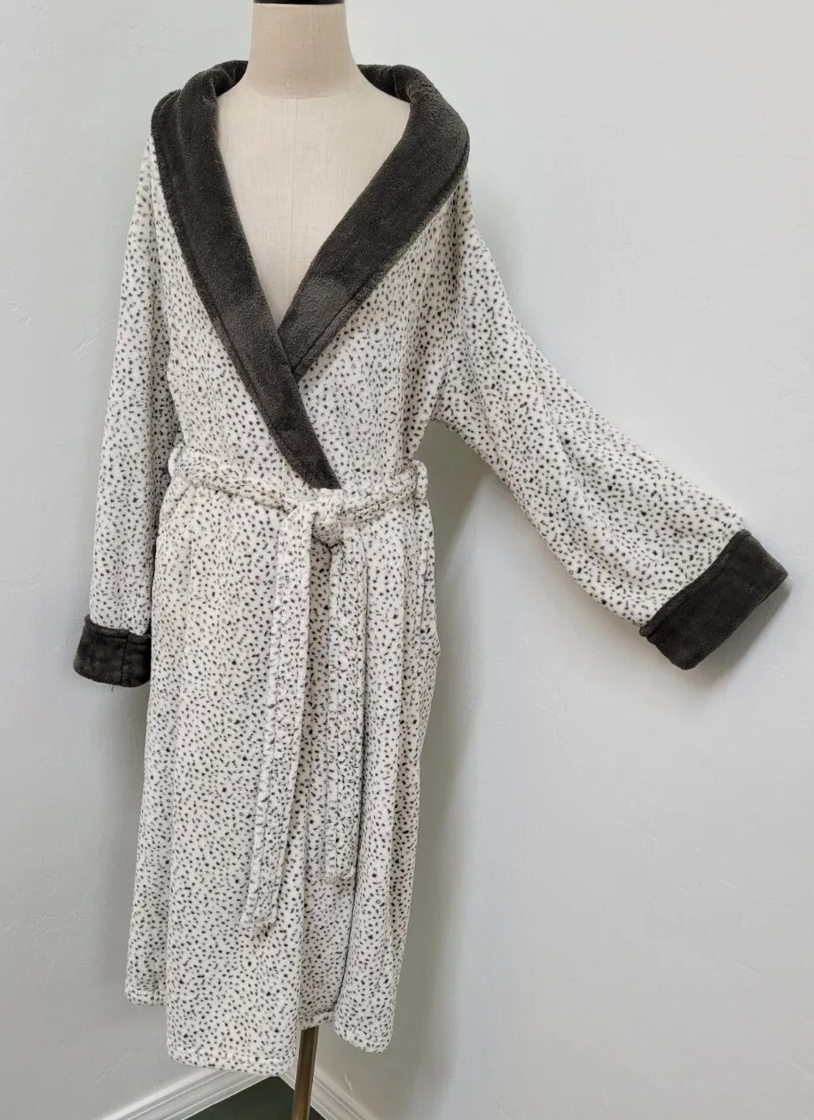 Ellen Tracy Robe Snow Leopard Grey Plush Size L Gem