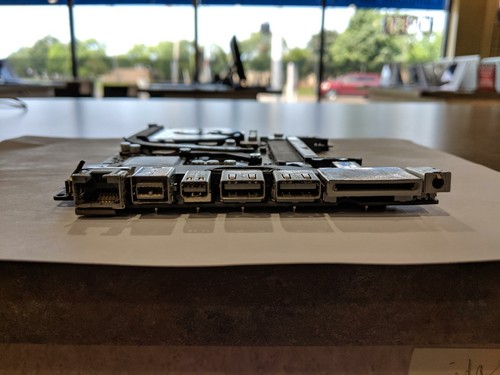 MacBook Pro 13.3" (early 2011) Logic Board Core i7 @2.3GHz (661-5870) BAD AS-IS - Picture 3 of 4