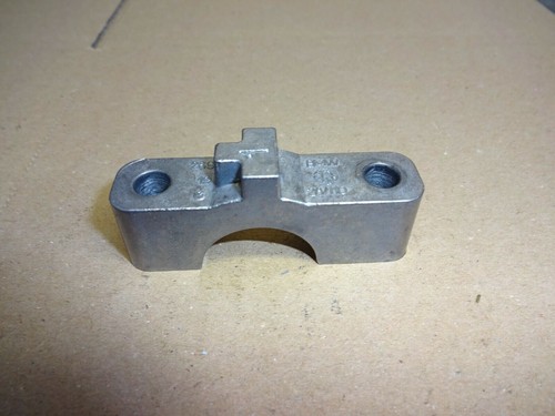 BMW N20B20A Nockenwellenbrücke Zylinderkopf Brücke Nockenwelle Pos. 1 Auslass