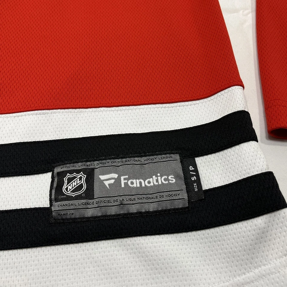 Fanatics Alex DeBrincat Adult Small Red Chicago Blackhawks Breakaway Jersey - Image 2 of 4
