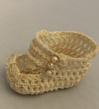 Vintage Crochet Baby Booty Cream With Faux Pearl Starched Hard 1 Display Slipper