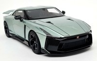 Gtspirit 1/18 - Nissan R35 GT-R R50 Metallic Green Resin Scale Model Car