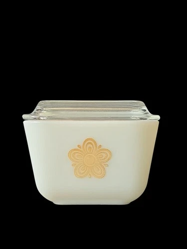Vintage PYREX Gold butterfly flower Refrigerator glass Dish 501B w/ LID
