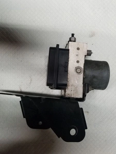 Unidad de módulo de control de bomba de freno antibloqueo ABS Ford Crown Victoria 2009-2011 OEM Foto 2 de 4