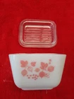 Vintage Pyrex Gooseberry 501 1 1/2 Cup Dish With Lid!