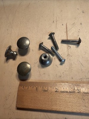 Vintage VV- 80 # 51370  Victrola Victor Machine PHONOGRAPH 4 Cabinet Door Knobs