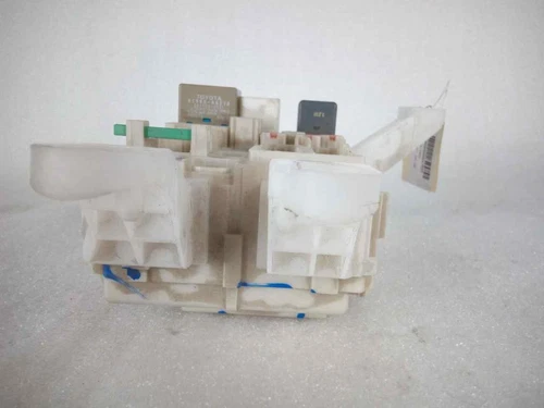 8273002140A Caja Reles/Fusibles para TOYOTA AURIS (E15) Sol 2006 475555 - Imagen 6 de 10