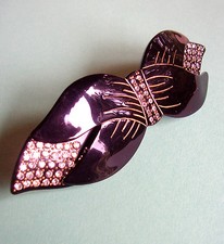 440 / Black Resin and Swarovski Crystal Clasp