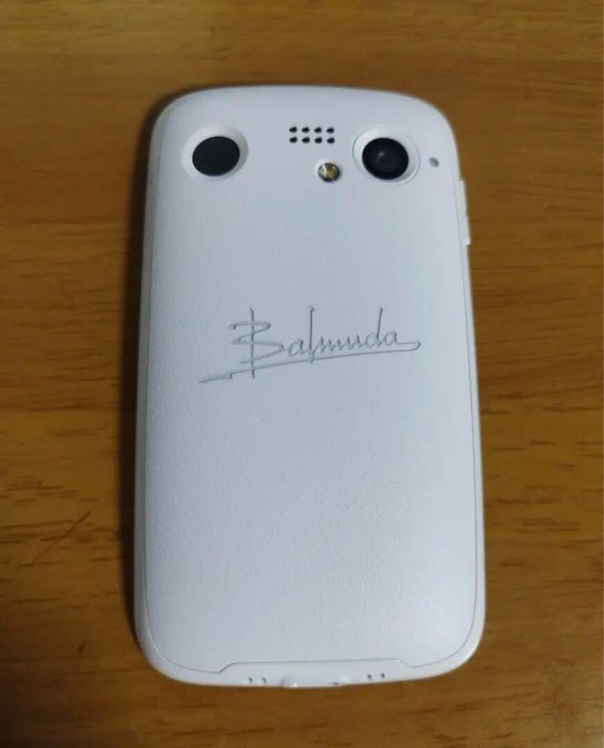 BALMUDA Phone 5G A101BM Color White SoftBank version SIM free 