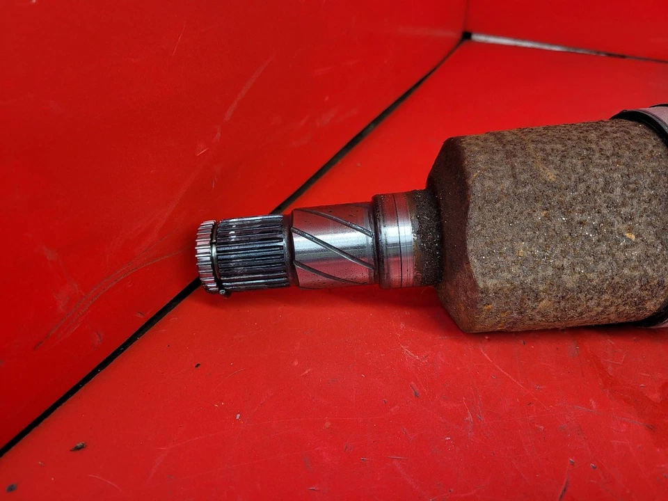 TESLA MODEL 3  FRONT DRIVESHAFT DRIVER SIDE OFFSIDE RH 2021 - Image 3 of 4