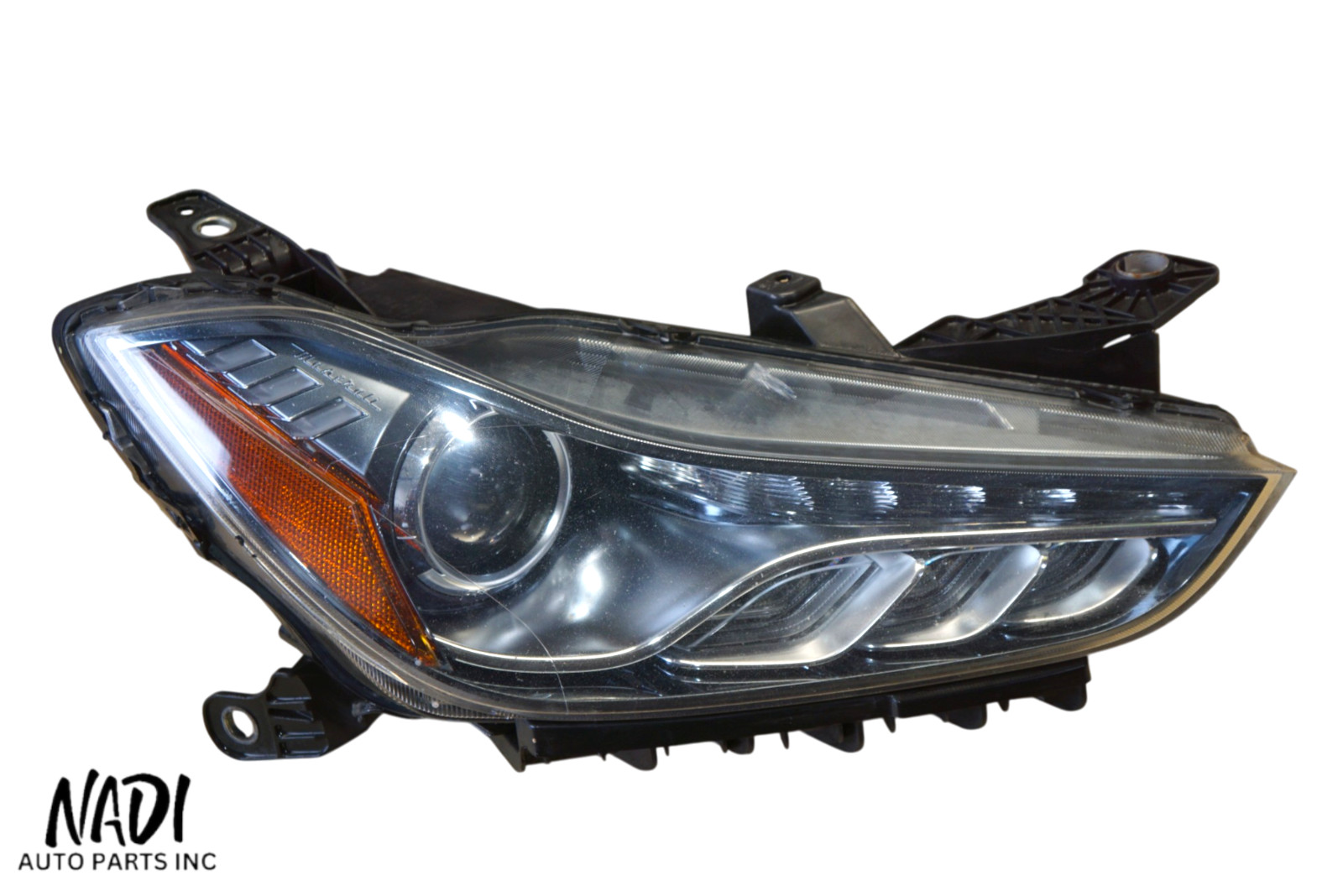 Maserati Ghibli 2014-2017 Front Right Headlight
