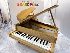 KAWAI Mini Grand Piano 1144 Wooden 32-Key Toy Piano Natural Brown Japan Made