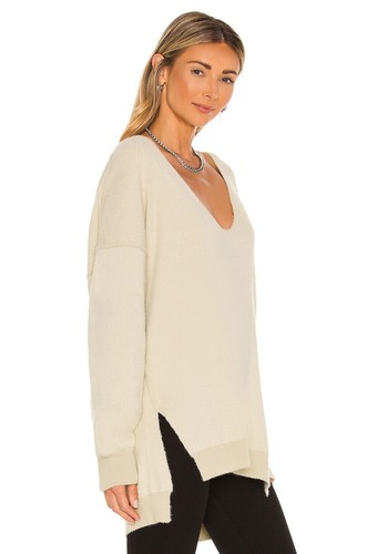 FREE PEOPLE Women’s Medium SWEATER WEATHER V NECK PULLOVER SWEATER Oversized - Picture 3 of 8